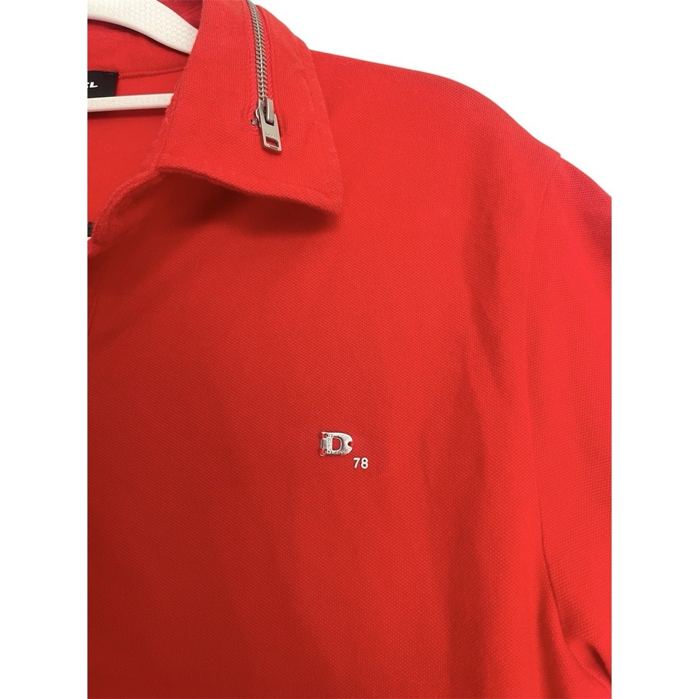 Men's Diesel Y2K Red Polo Shirt Zipper Detail Collar Metal Logo Casual Sz L Edgy - Picture 2 of 8